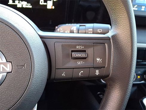 Used 2025 Nissan Kicks S image 21