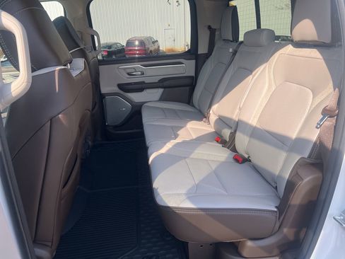 New 2026 RAM 1500 Laramie AWD/4WD image 17