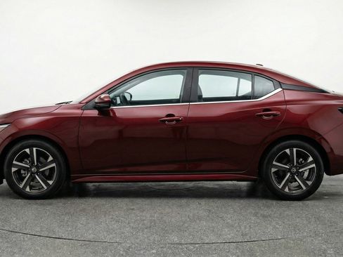 Used 2025 Nissan Sentra SV image 5