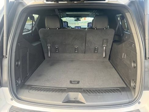 Used 2021 Chevrolet Suburban LT w/ Rear Media and Nav Package RWD image 30