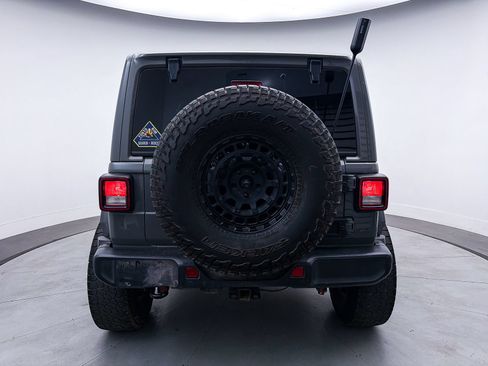 Used 2020 Jeep Wrangler Unlimited Sahara AWD/4WD image 10