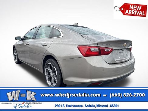 Used 2024 Chevrolet Malibu LT FWD image 9