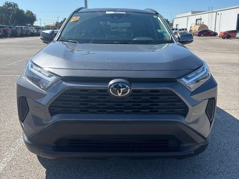 Used 2025 Toyota RAV4 XLE FWD image 2