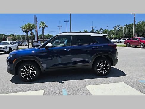 Used 2022 Chevrolet TrailBlazer ACTIV w/ Sun and Liftgate Package AWD/4WD image 26