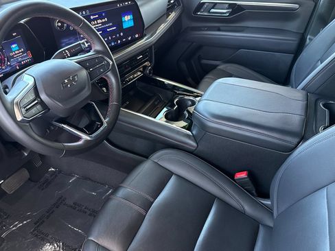 Used 2025 Chevrolet Tahoe RST AWD/4WD image 5