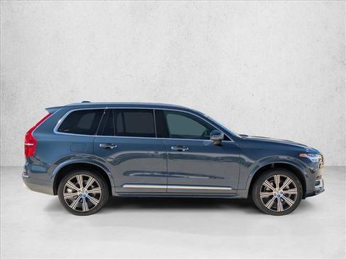 Used 2022 Volvo XC90 T6 Inscription w/ Advanced Package image 4