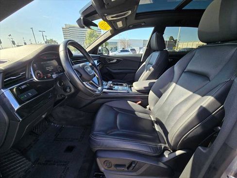 Used 2019 Audi Q8 Premium Plus w/ Premium Plus AWD/4WD image 21