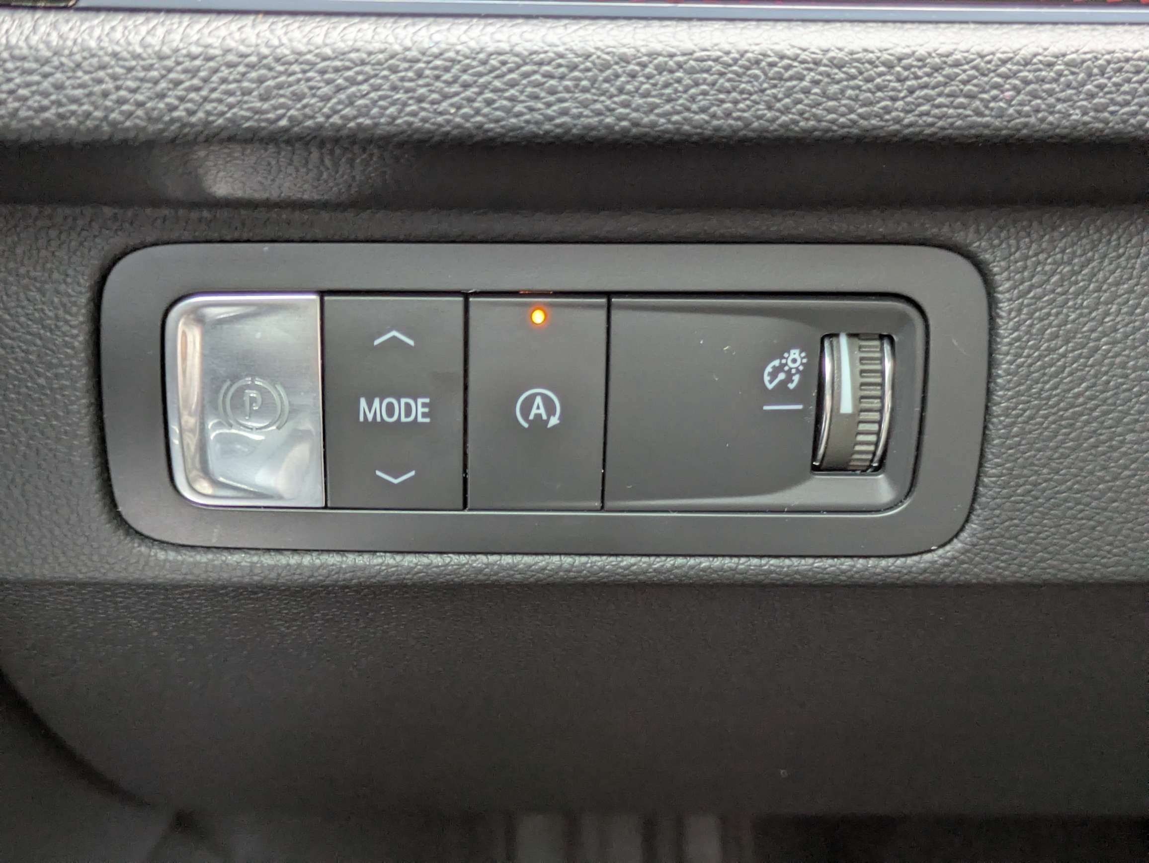 Used 2024 Chevrolet Traverse RS FWD image 17