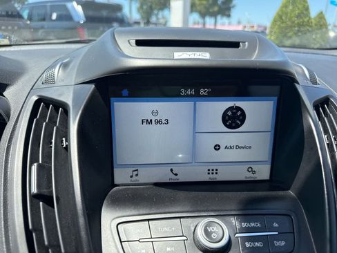 Used 2017 Ford Escape SE w/ Equipment Group 201A FWD image 28