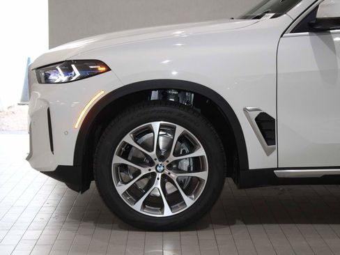 Used 2026 BMW X5 sDrive40i image 4