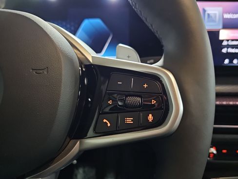 New 2026 BMW 330i Sedan w/ M Sport Package image 19