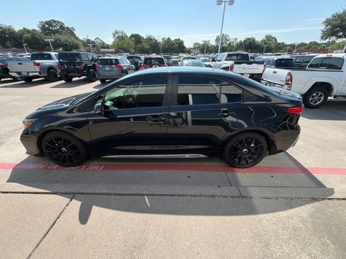 Used 2020 Toyota Corolla SE FWD image 6