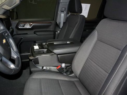 Used 2024 Chevrolet Silverado 1500 LT AWD/4WD image 24