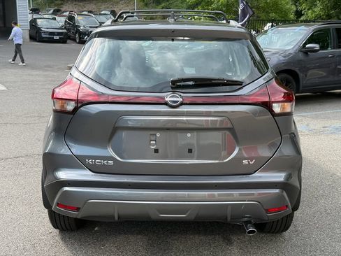 Used 2023 Nissan Kicks SV w/ Exterior Package FWD image 5