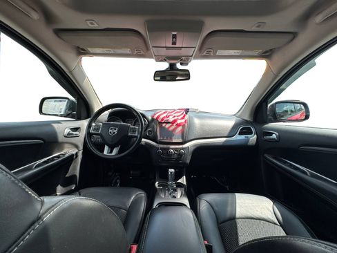Used 2020 Dodge Journey Crossroad FWD image 13