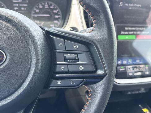 Certified 2024 Subaru Crosstrek 2.5i Limited w/ Crosstrek Mirror Package AWD/4WD image 15