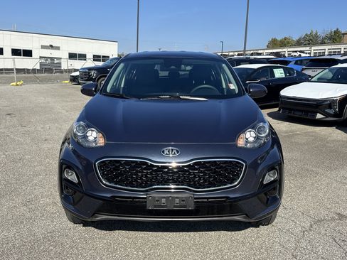 Certified 2022 Kia Sportage LX image 2
