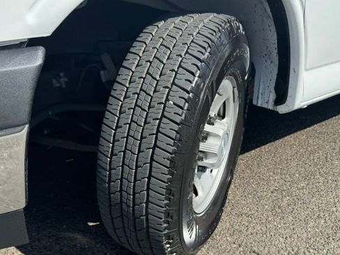 Used 2018 Chevrolet Express 2500 LS w/ Driver Convenience Package RWD image 27