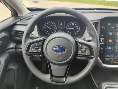Used 2025 Subaru Crosstrek 2.0i Premium image 19