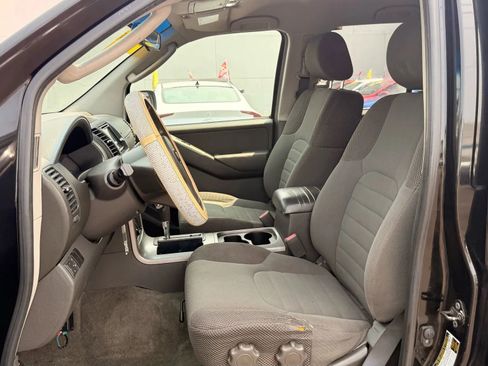 Used 2008 Nissan Pathfinder S image 12