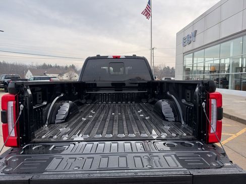 New 2026 Ford F250 Platinum w/ FX4 Off-Road Package image 15