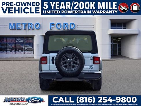Used 2024 Jeep Wrangler Sport AWD/4WD image 4