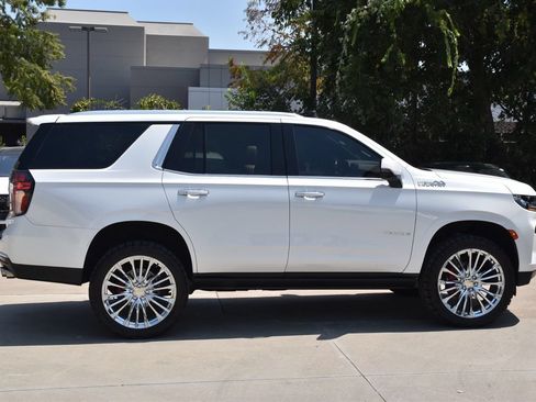 Used 2021 Chevrolet Tahoe High Country w/ Premium Package RWD image 6