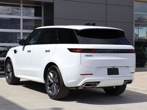 New 2026 Land Rover Range Rover Sport Dynamic SE image 8