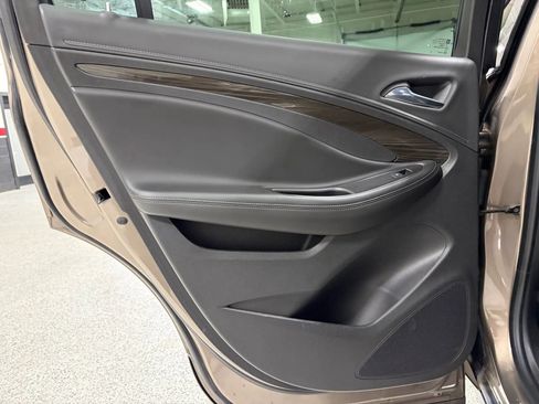 Used 2019 Buick Envision Essence image 21