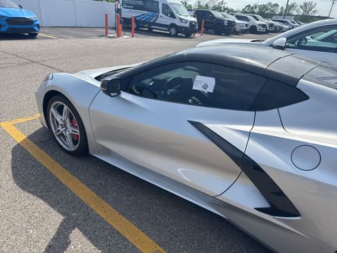 Used 2020 Chevrolet Corvette Stingray Preferred Cpe w/ 2LT Preferred Equipment Group RWD image 16