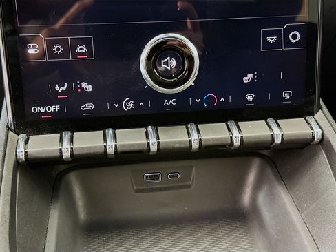 Used 2025 GMC Terrain Elevation image 24