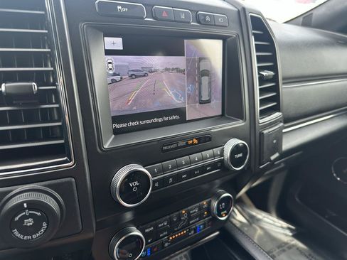 Used 2020 Ford Expedition Max Limited w/ Texas Edition Package RWD image 39
