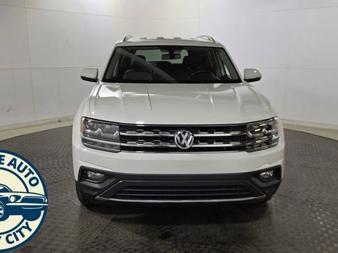 Used 2018 Volkswagen Atlas SE AWD/4WD image 2