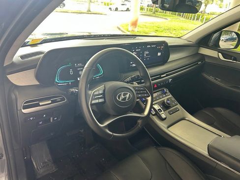 Used 2025 Hyundai Palisade SEL FWD image 7