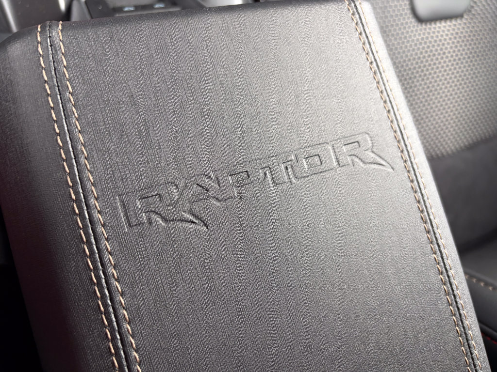 New 2026 Ford Bronco Raptor w/ Interior Carbon Fiber Pack AWD/4WD image 39