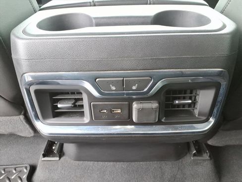 Used 2019 Chevrolet Silverado 1500 High Country image 26