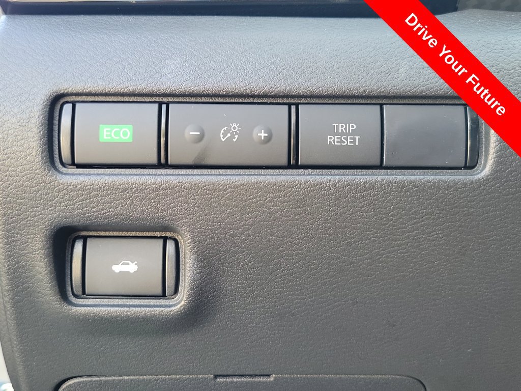 Used 2025 Nissan Sentra SV w/ SV Premium Package FWD image 18