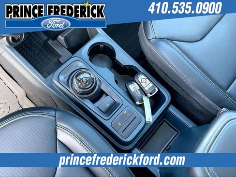 Used 2025 Ford Maverick Lobo image 10
