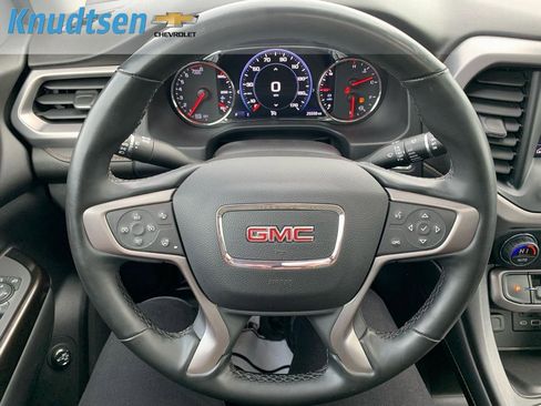 Used 2023 GMC Acadia AT4 w/ Technology Package image 21