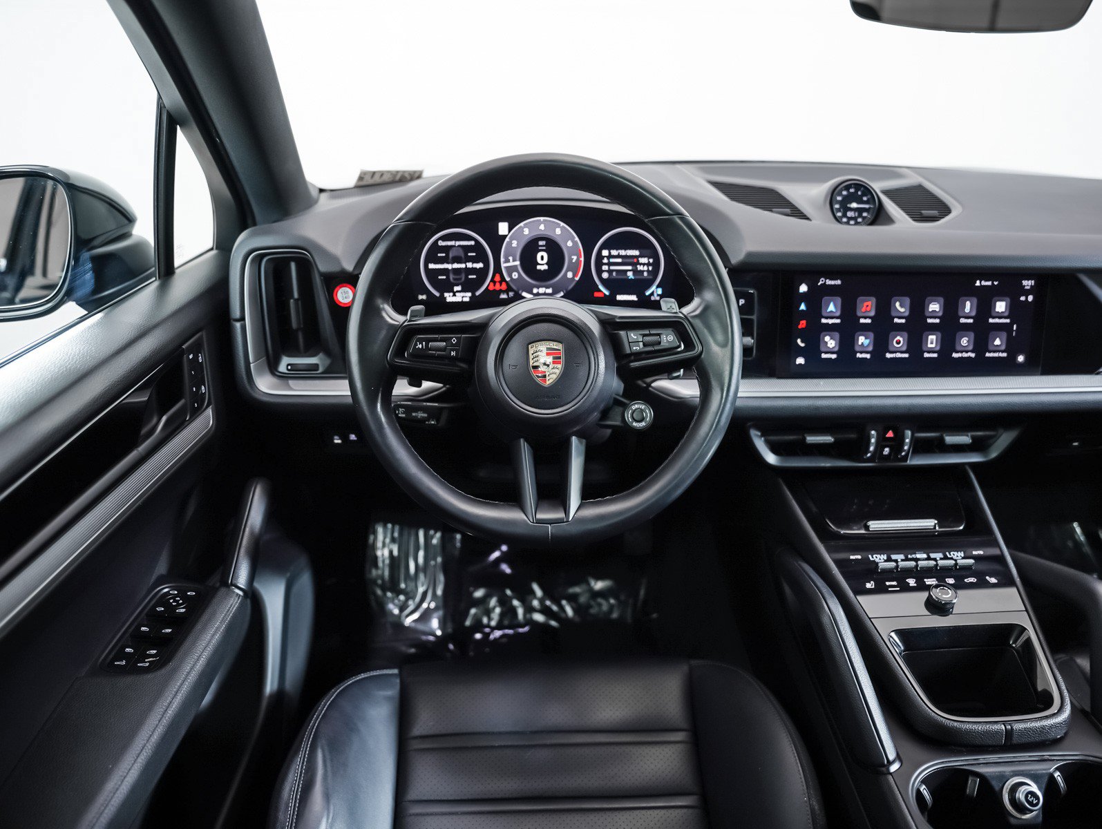 Certified 2024 Porsche Cayenne Coupe AWD/4WD image 16