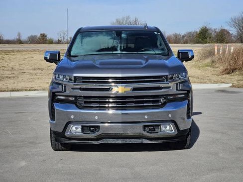 Used 2019 Chevrolet Silverado 1500 LTZ w/ LTZ Plus Package image 2