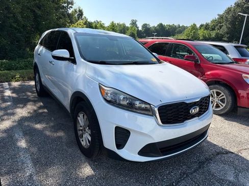 Used 2019 Kia Sorento FWD V6 image 1
