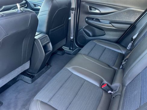 Used 2024 Buick Envista Preferred w/ Convenience I Package image 9