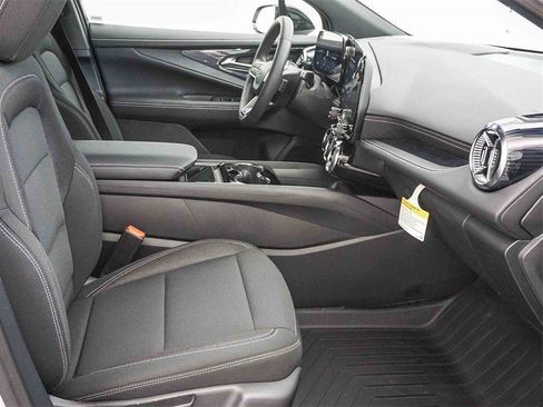 New 2026 Chevrolet Blazer EV LT image 12