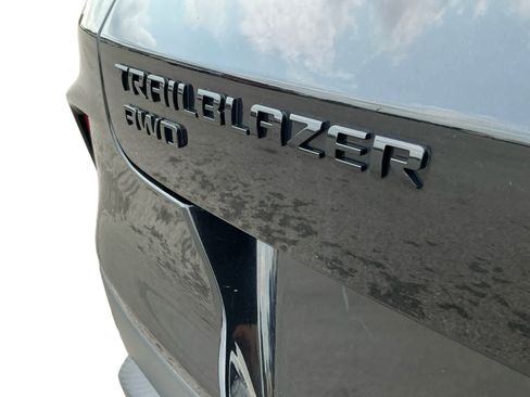 Used 2022 Chevrolet TrailBlazer RS w/ Sun and Liftgate Package AWD/4WD image 15