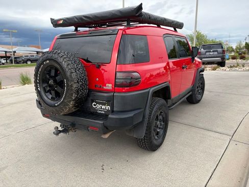 Used 2012 Toyota FJ Cruiser 4WD w/ Trail Teams Special Edition image 10