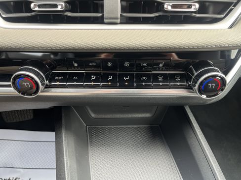 Used 2026 Chevrolet Equinox LT w/ Convenience Package II image 28