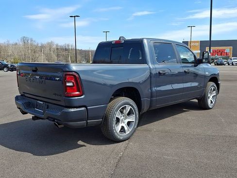 New 2026 RAM 1500 Express AWD/4WD image 10