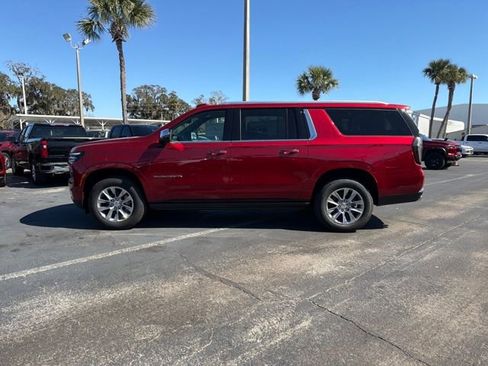 New 2026 Chevrolet Suburban Premier RWD image 6