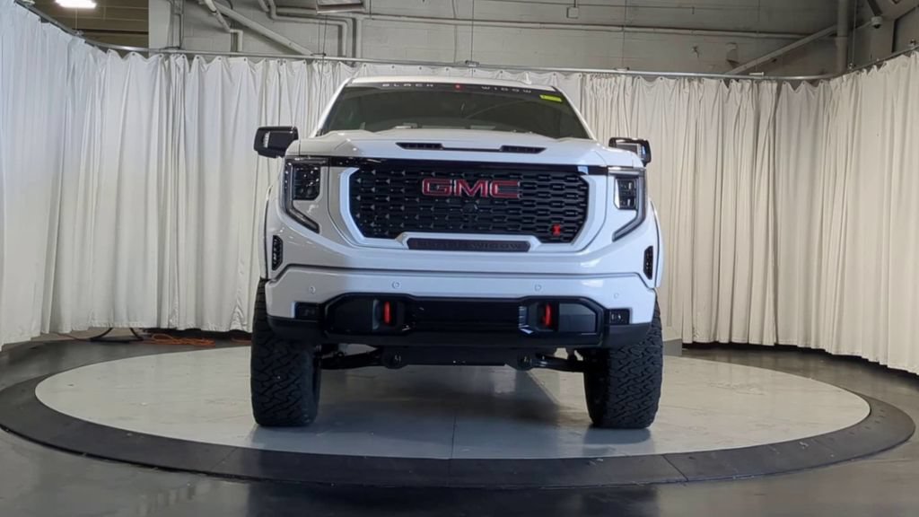 New 2026 GMC Sierra 1500 AT4 w/ AT4 Premium Package AWD/4WD image 4